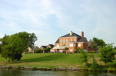Tennessee home on water